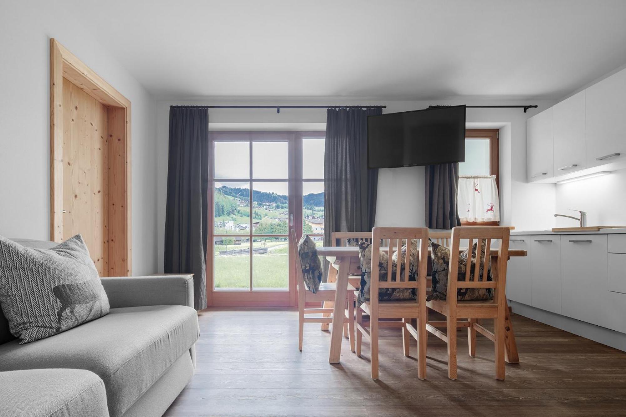 Chalet Ciasa Tino & Sara - Belaval Apartments Corvara In Badia Exterior photo