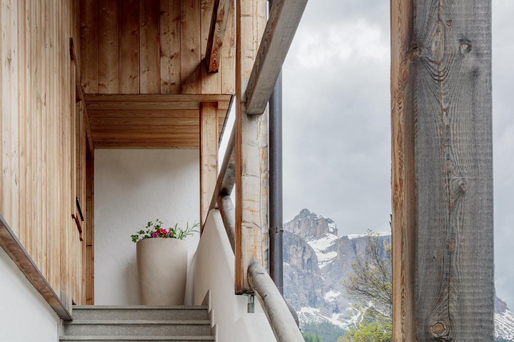 Chalet Ciasa Tino & Sara - Belaval Apartments Corvara In Badia Exterior photo