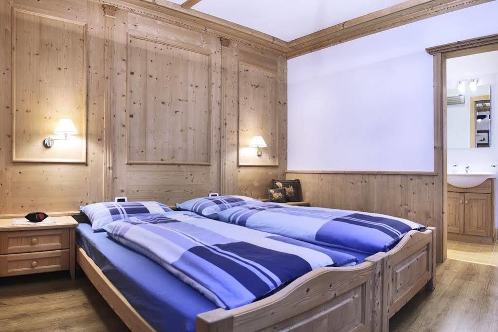 Chalet Ciasa Tino & Sara - Belaval Apartments Corvara In Badia Exterior photo